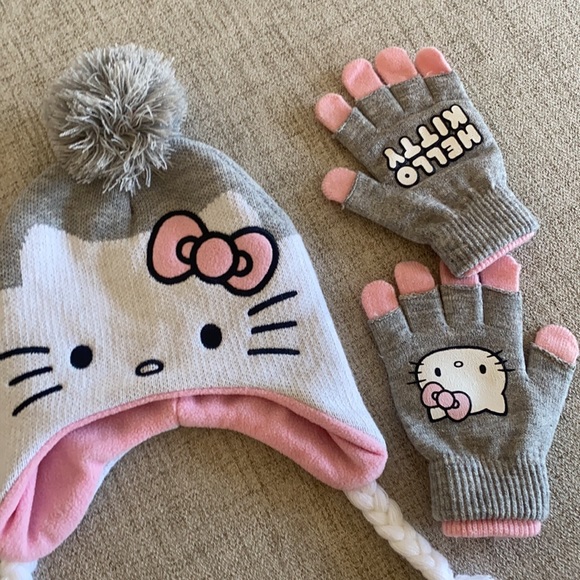 🪞 hello kitty fleece lined pink beanie glove Sanrio set - Picture 11 of 14